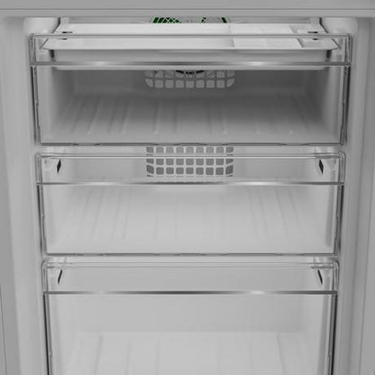 Blomberg KNE4554EVI Frost Free Integrated Fridge Freezer White Clearance