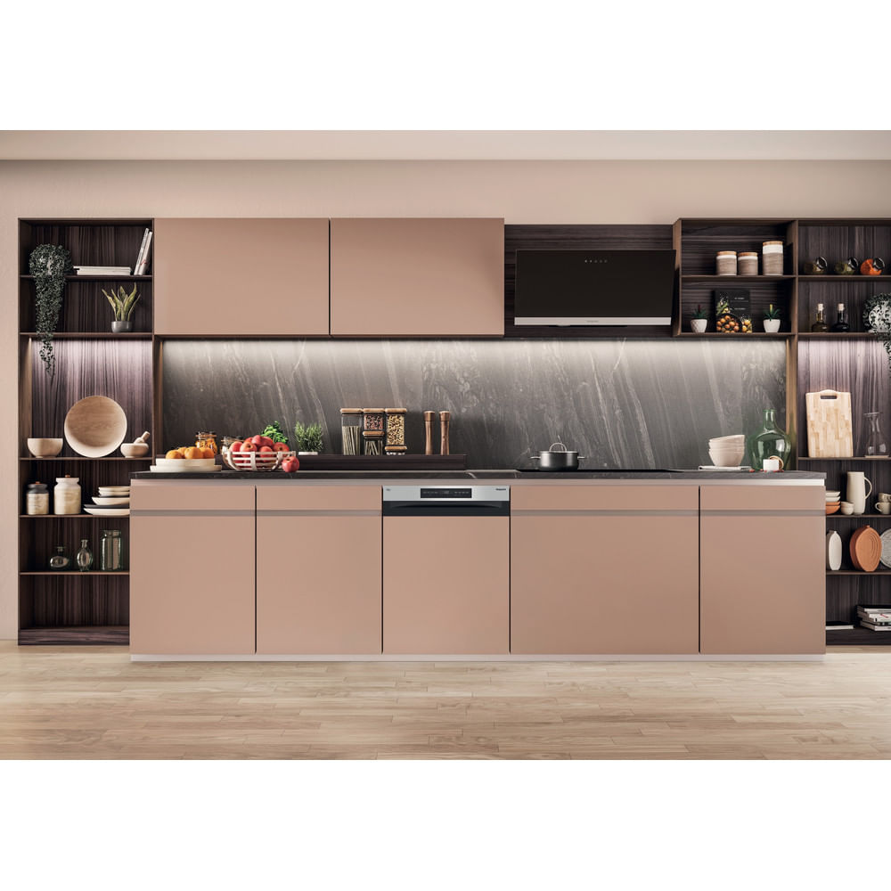 Hotpoint H5PC15M6UK MaxiSpace Integrated Full Size Dishwasher 15 Place Settings